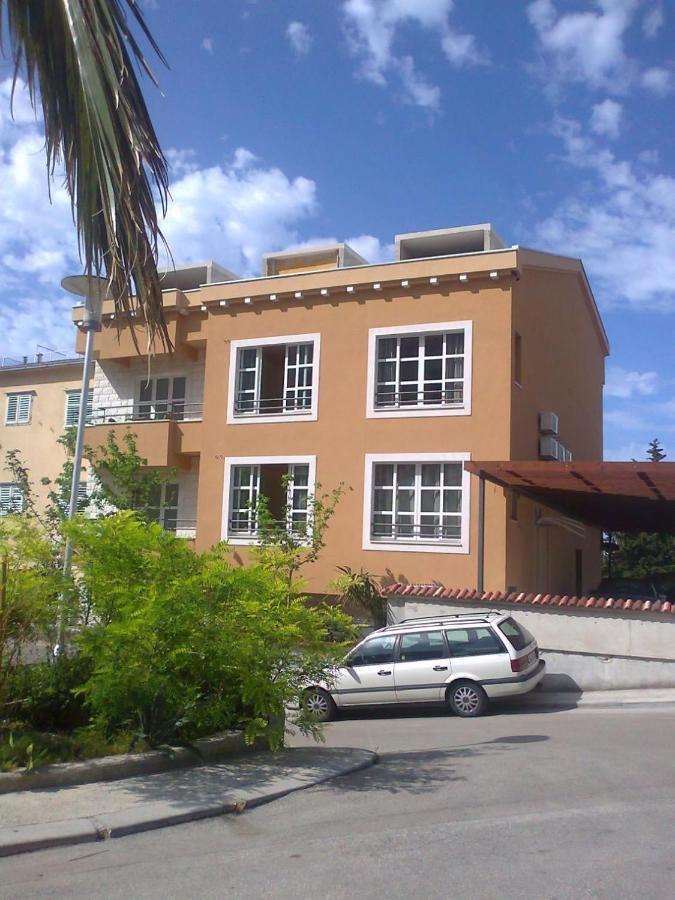 Apartmani Mistral Makarska Exteriör bild