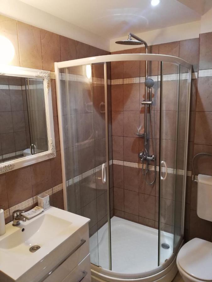 Apartmani Mistral Makarska Exteriör bild