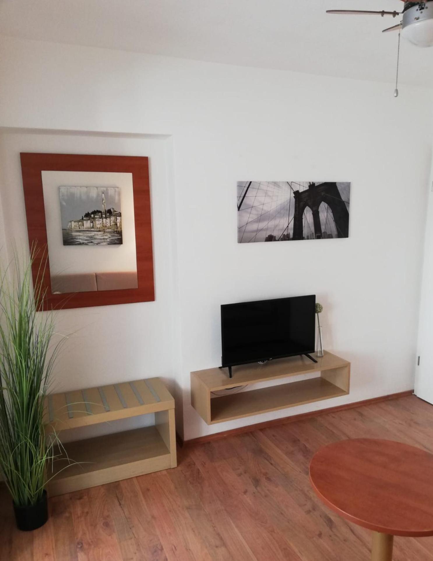 Apartmani Mistral Makarska Rum bild